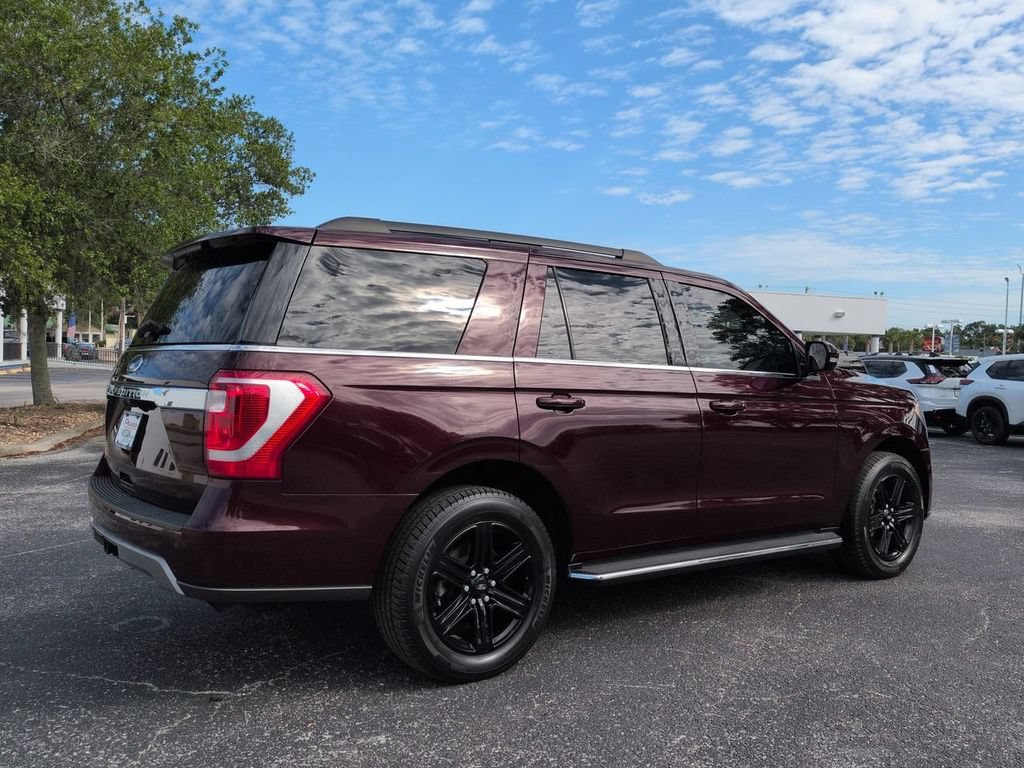 Used 2020 Ford Expedition XLT w/ Equipment Group 202A RWD image 4