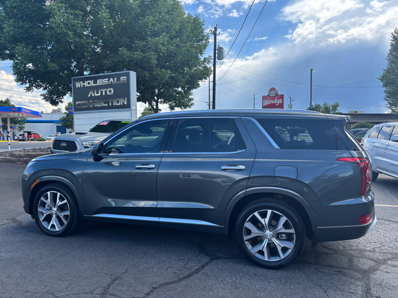 Used 2022 Hyundai Palisade Limited image 2