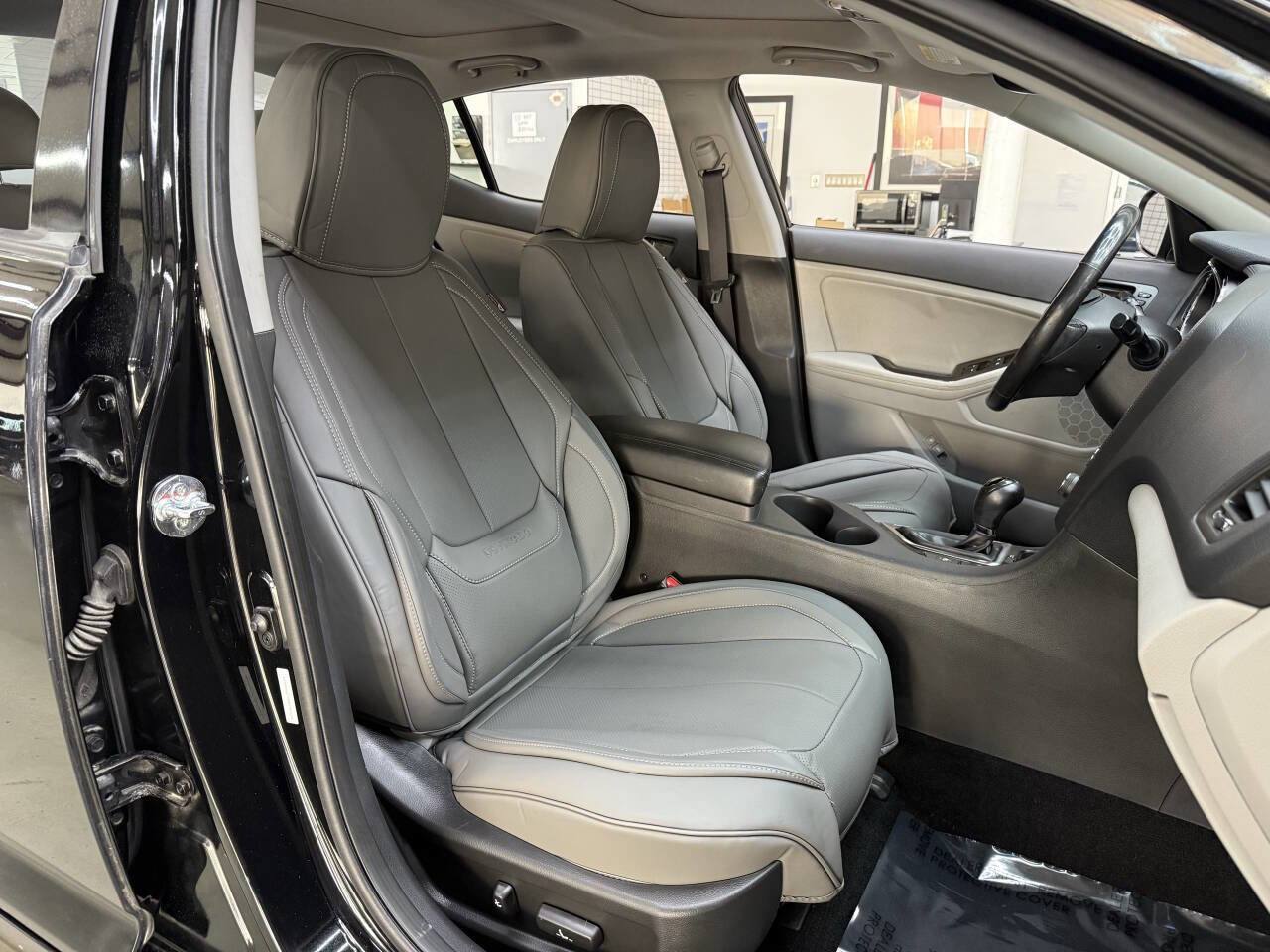 Used 2013 Kia Optima EX w/ Premium Pkg image 17