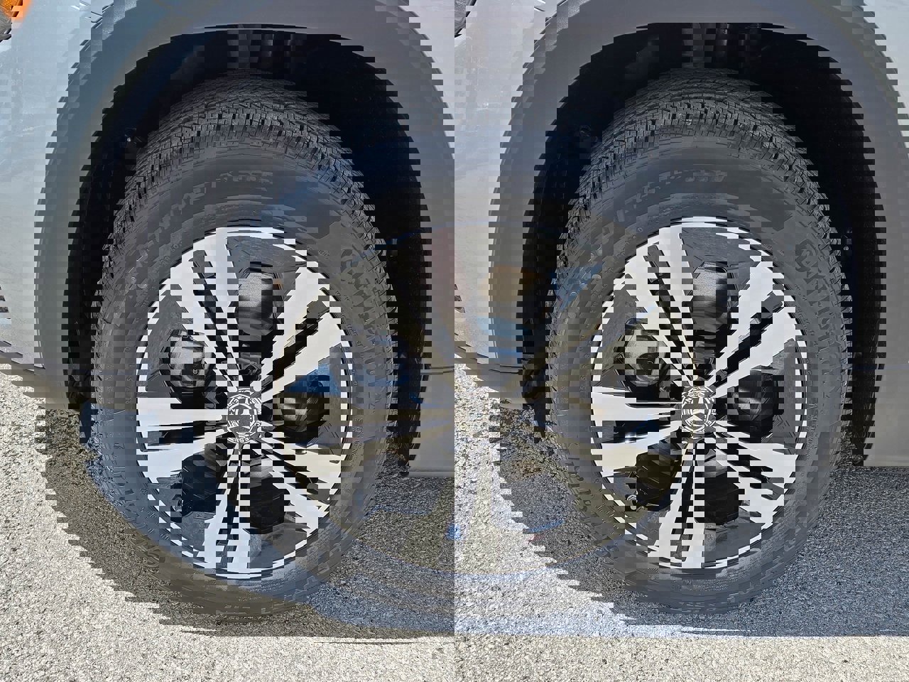 New 2026 Mercedes-Benz GLB 250 4MATIC image 7