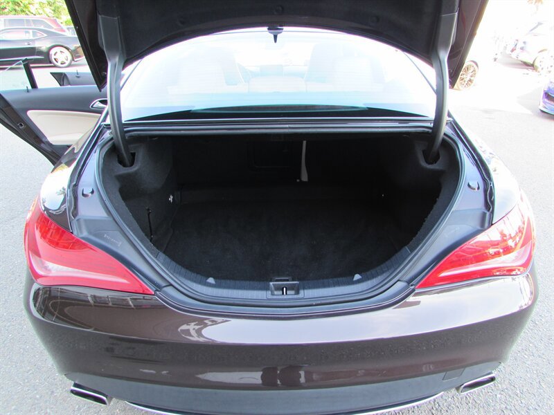 Used 2015 Mercedes-Benz CLA 250 image 28