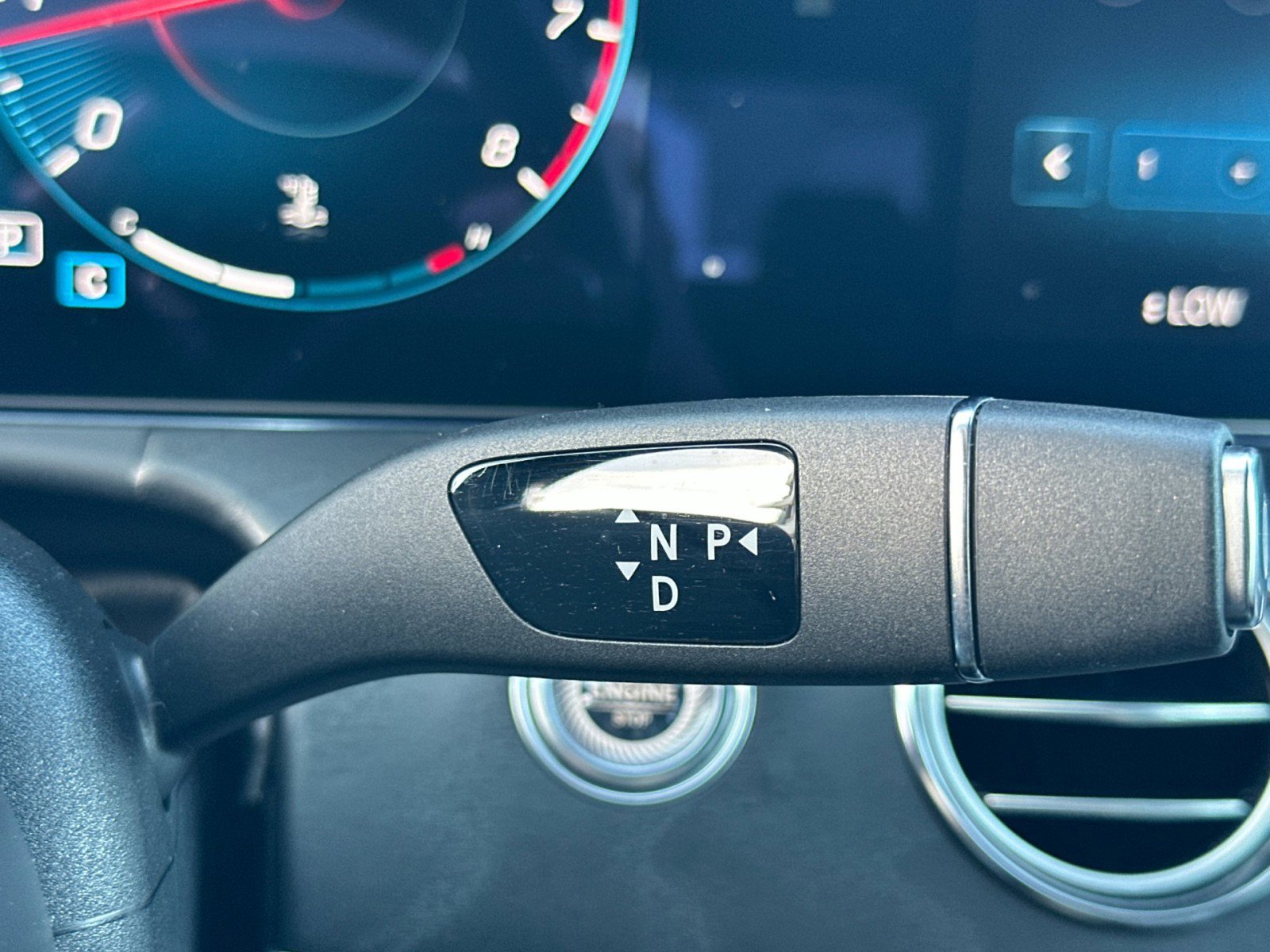 Used 2023 Mercedes-Benz E 350 4MATIC Sedan image 21