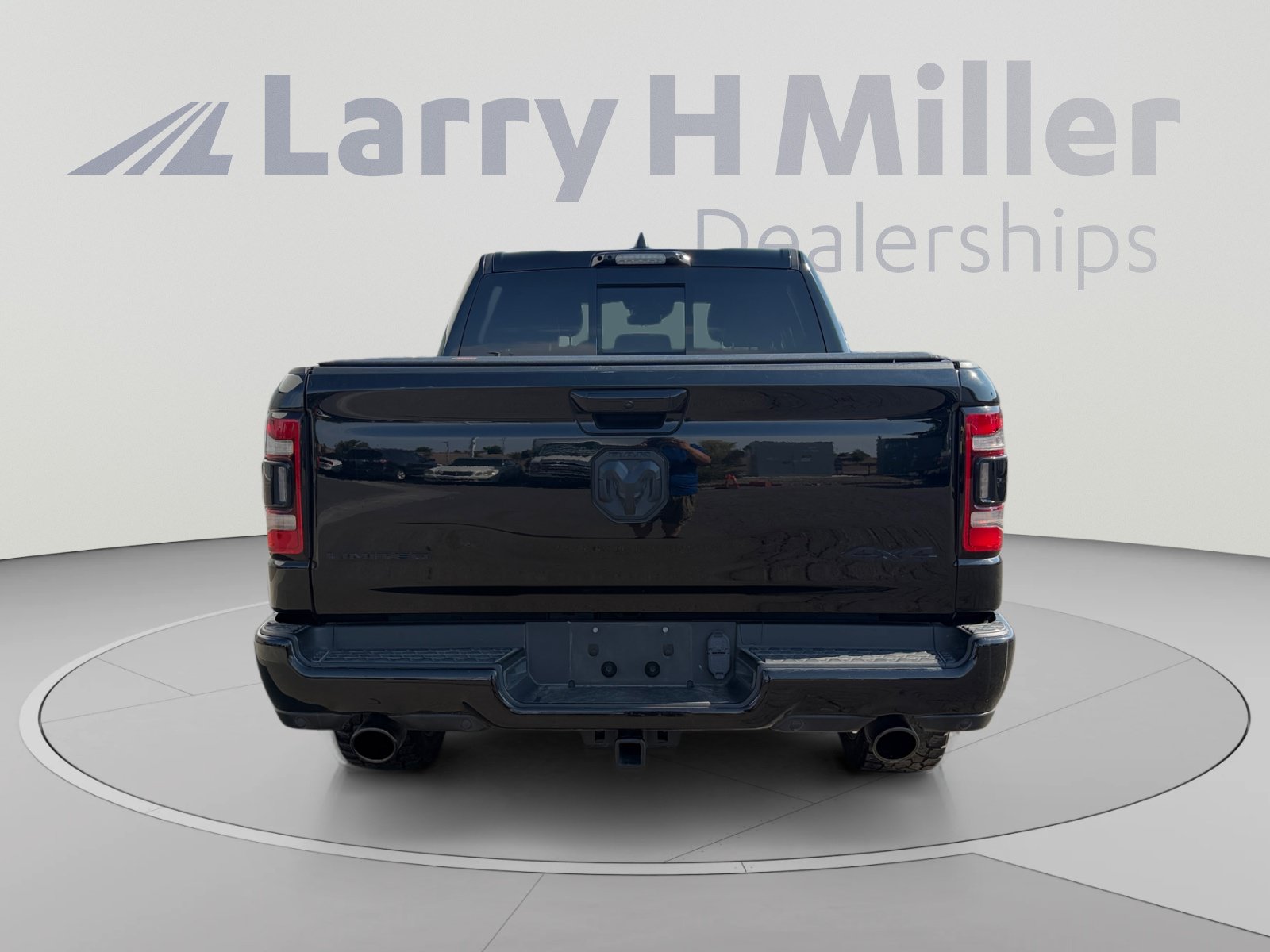 Used 2023 RAM 1500 Limited AWD/4WD image 4