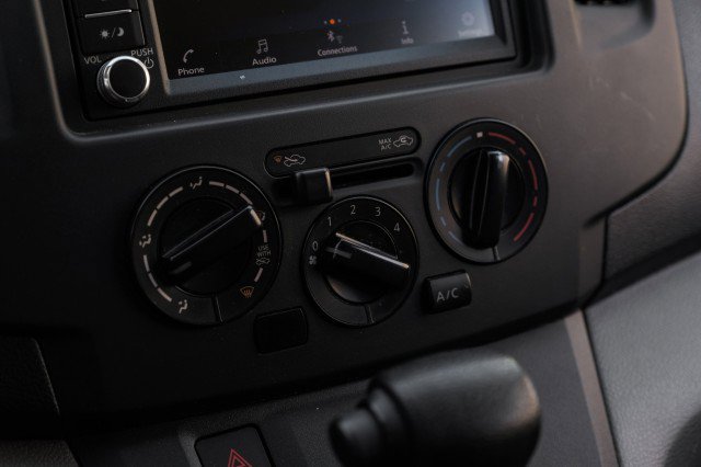 Used 2021 Nissan NV200 S image 25