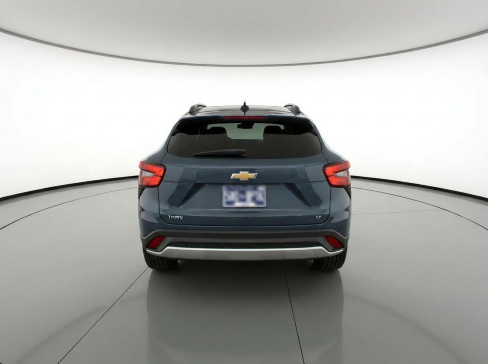 Used 2025 Chevrolet Trax LT FWD image 7