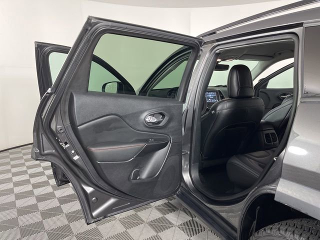 Used 2022 Jeep Cherokee Trailhawk w/ Comfort/Convenience Group image 42