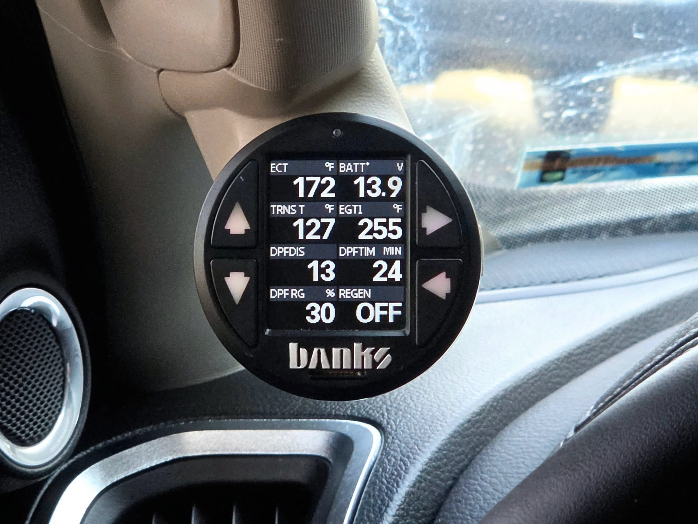 Used 2024 RAM 2500 Laramie AWD/4WD image 13