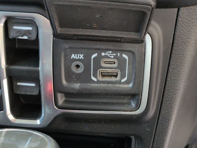Used 2021 Jeep Wrangler Unlimited Sport w/ Cold Weather Group AWD/4WD image 30
