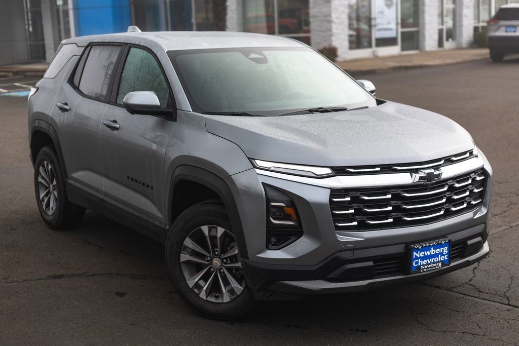 New 2026 Chevrolet Equinox LT w/ Convenience Package II image 2