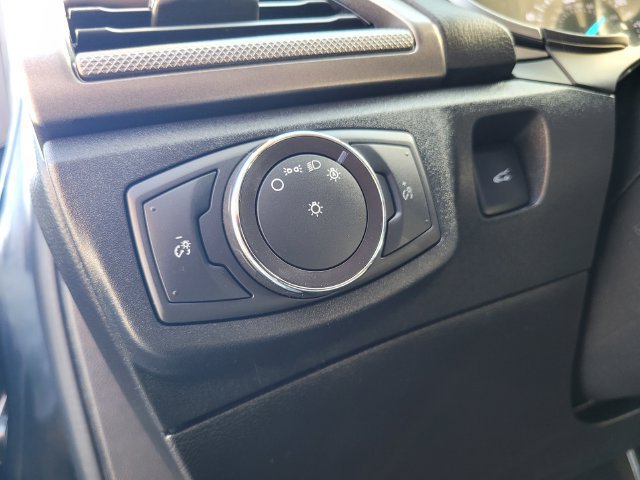 Certified 2020 Ford Fusion SE FWD image 17
