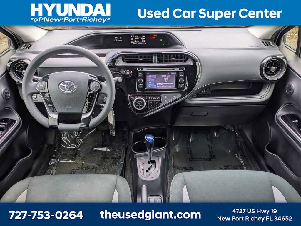 Used 2018 Toyota Prius C Two image 16