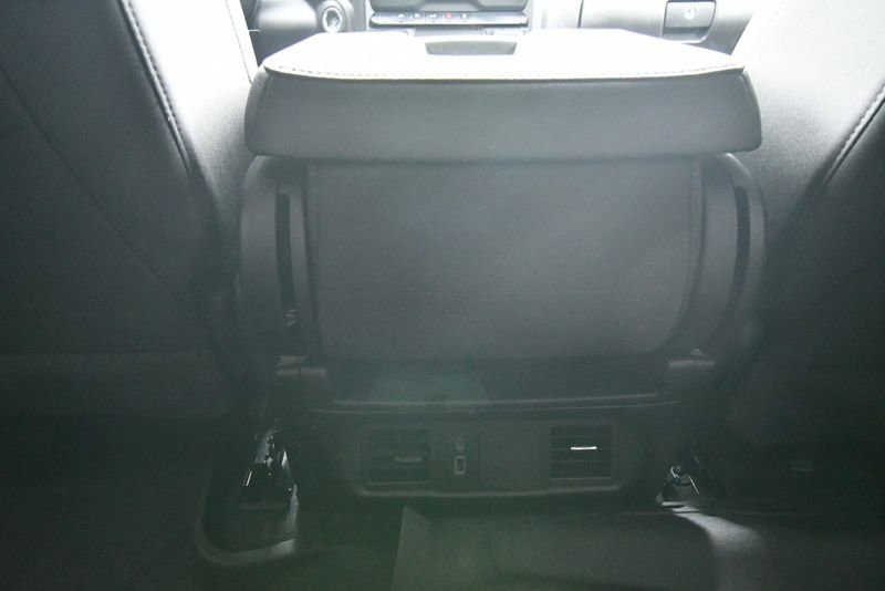 Used 2025 Chevrolet Silverado 1500 Custom w/ LPO, Dark Essentials Package AWD/4WD image 16