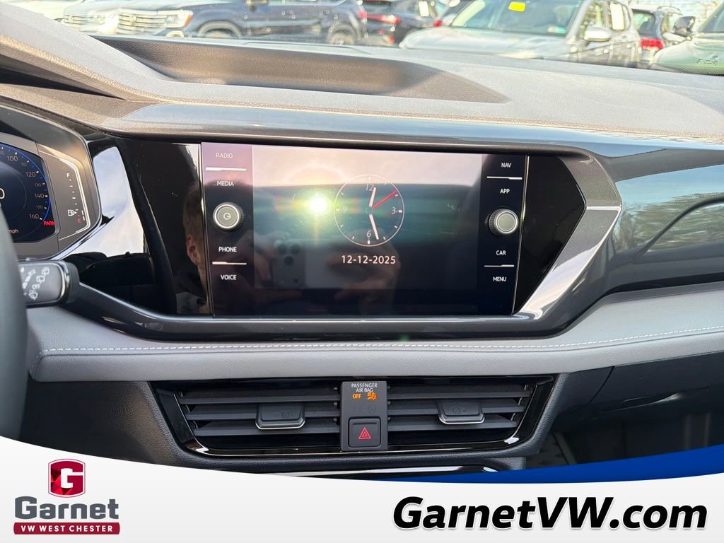 Certified 2024 Volkswagen Taos SEL image 19