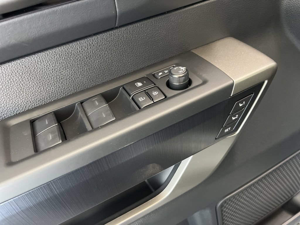 New 2026 Toyota Sequoia Platinum AWD/4WD image 5