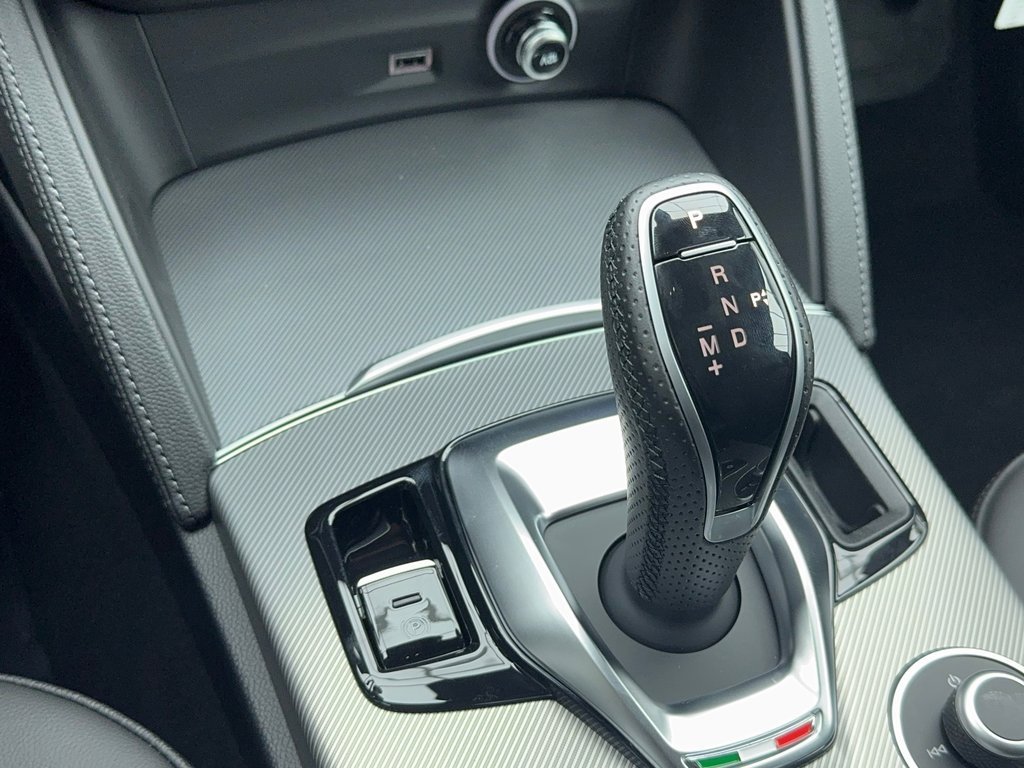 New 2025 Alfa Romeo Stelvio Sprint w/ Convenience Package image 27