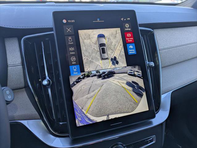 New 2026 Volvo XC90 B5 Plus w/ Protection Package image 10