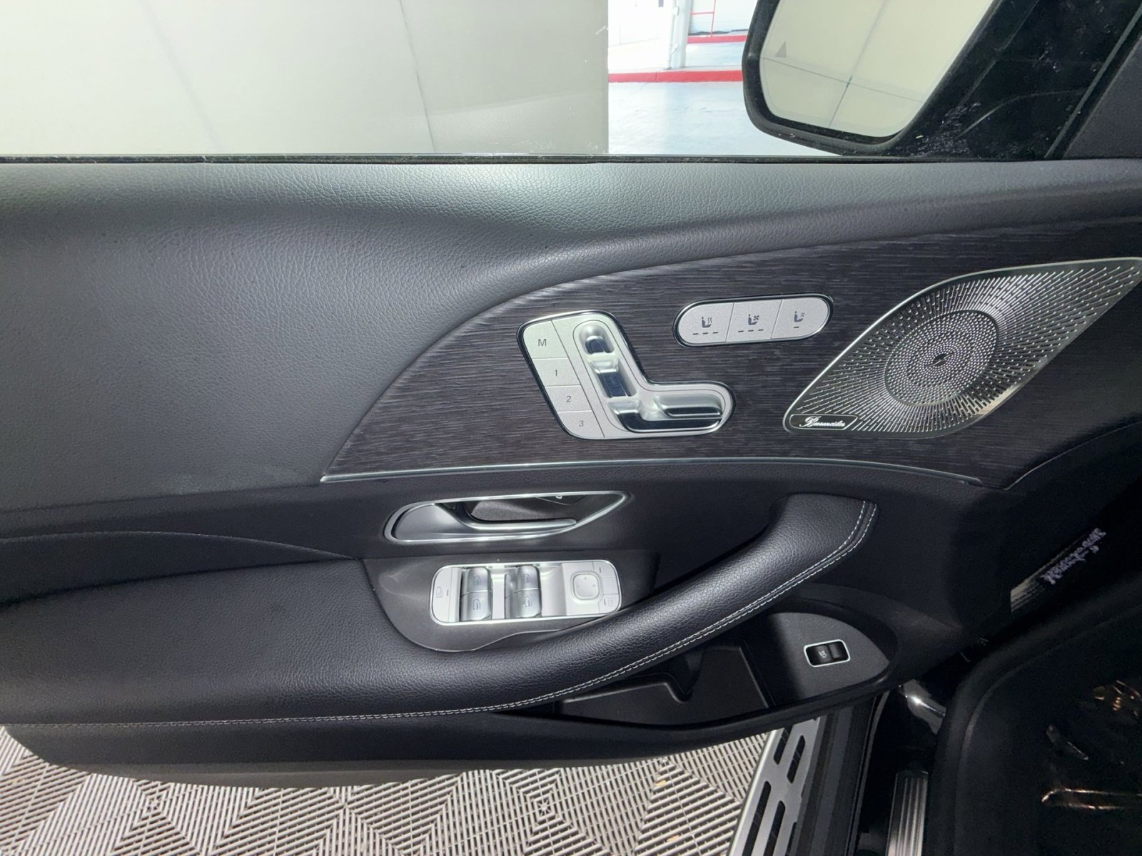 Used 2024 Mercedes-Benz GLE 450 4MATIC image 15