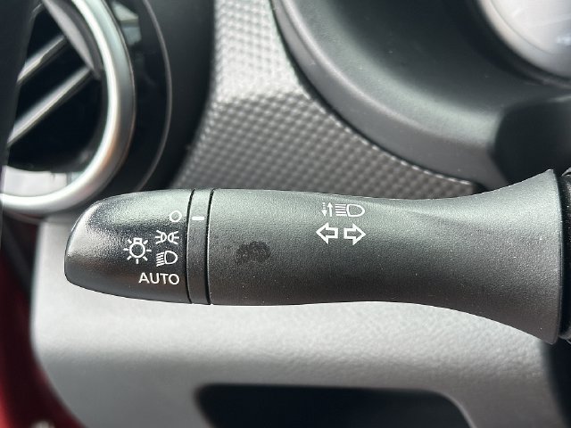 Used 2023 Nissan Kicks SV FWD image 25