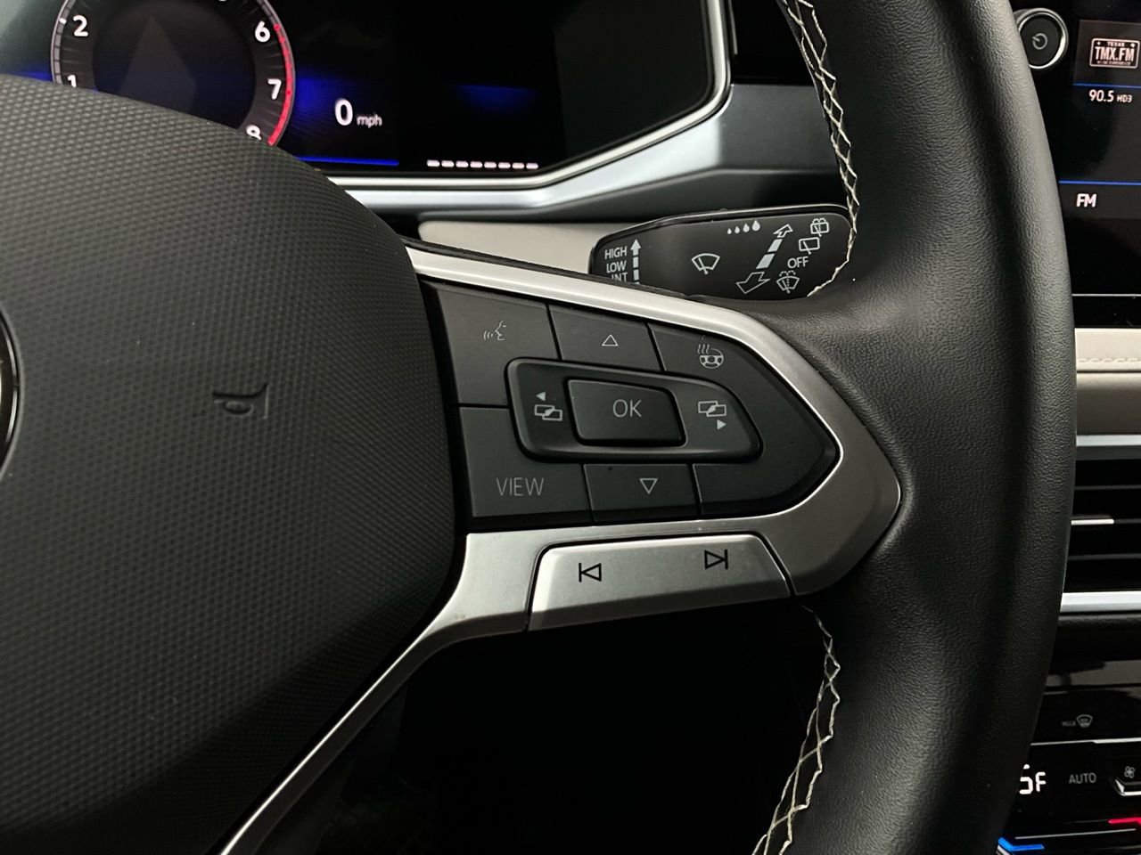 Used 2025 Volkswagen Taos SE image 36