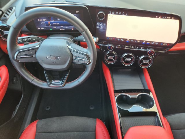 Used 2024 Chevrolet Blazer EV RS AWD/4WD image 28