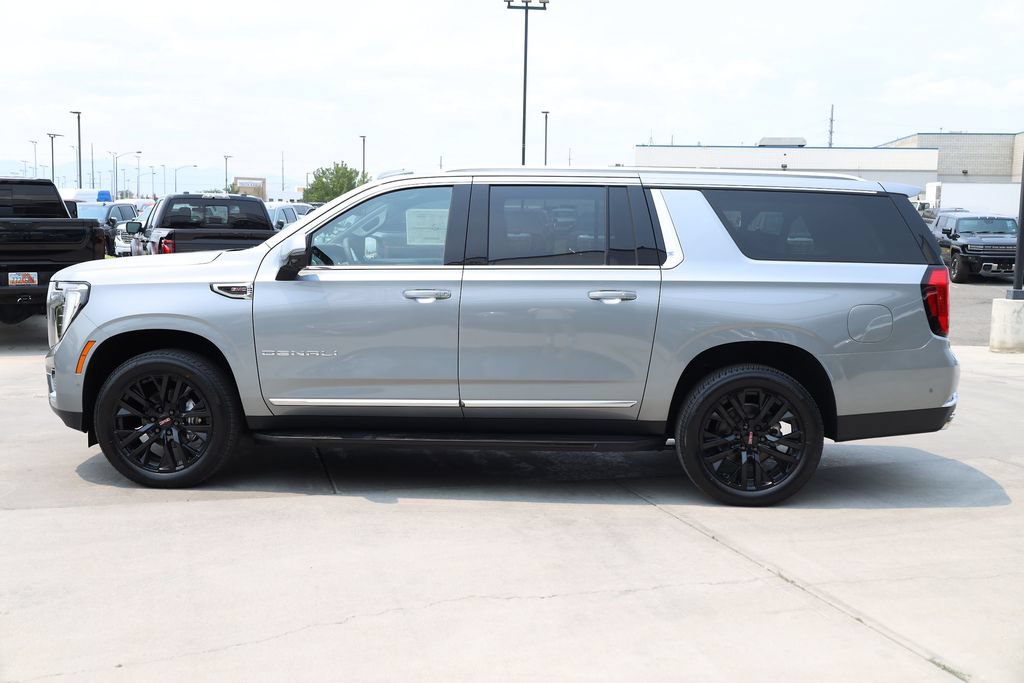 New 2026 GMC Yukon XL Denali AWD/4WD image 3