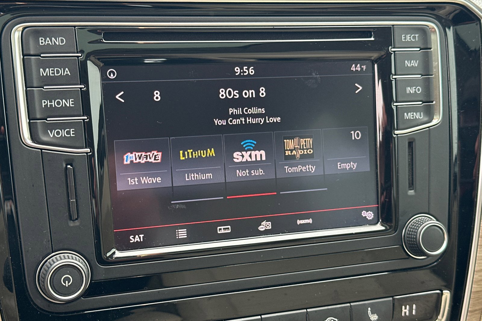 Used 2017 Volkswagen Passat 1.8T SE image 17