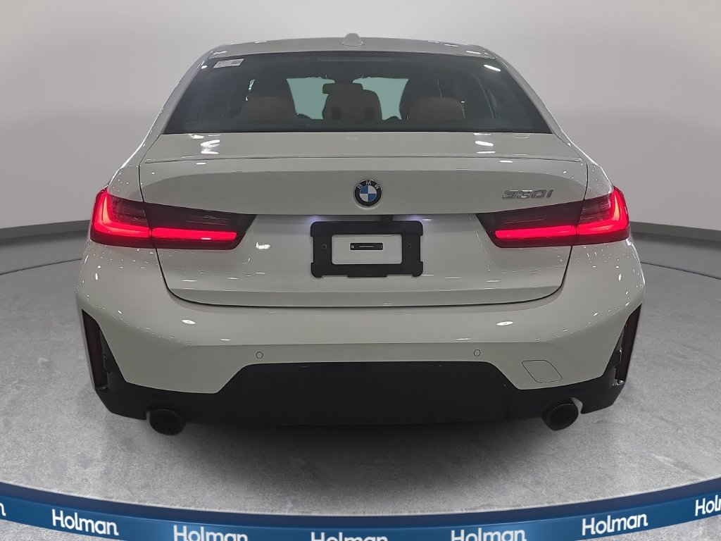 Certified 2023 BMW 330i Sedan w/ M Sport Package RWD image 6