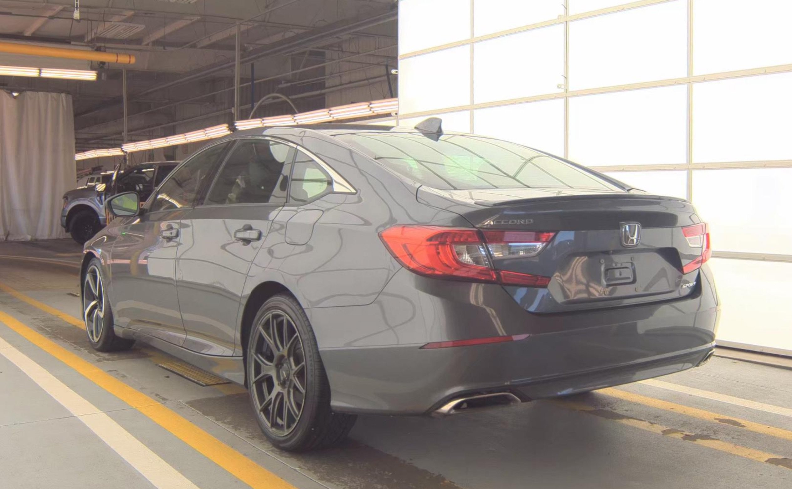 Used 2019 Honda Accord Sport image 5