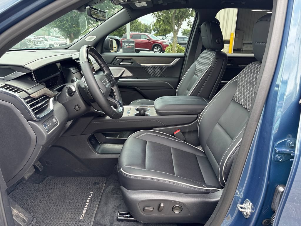 Certified 2025 GMC Acadia Denali w/ Super Cruise Package FWD image 16