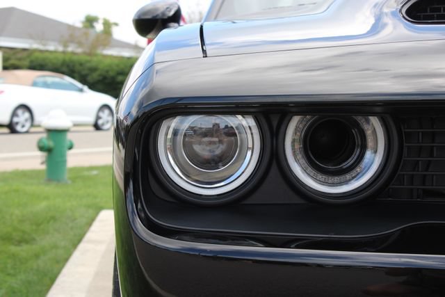 Used 2023 Dodge Challenger SRT Hellcat w/ Driver Convenience Group RWD image 5