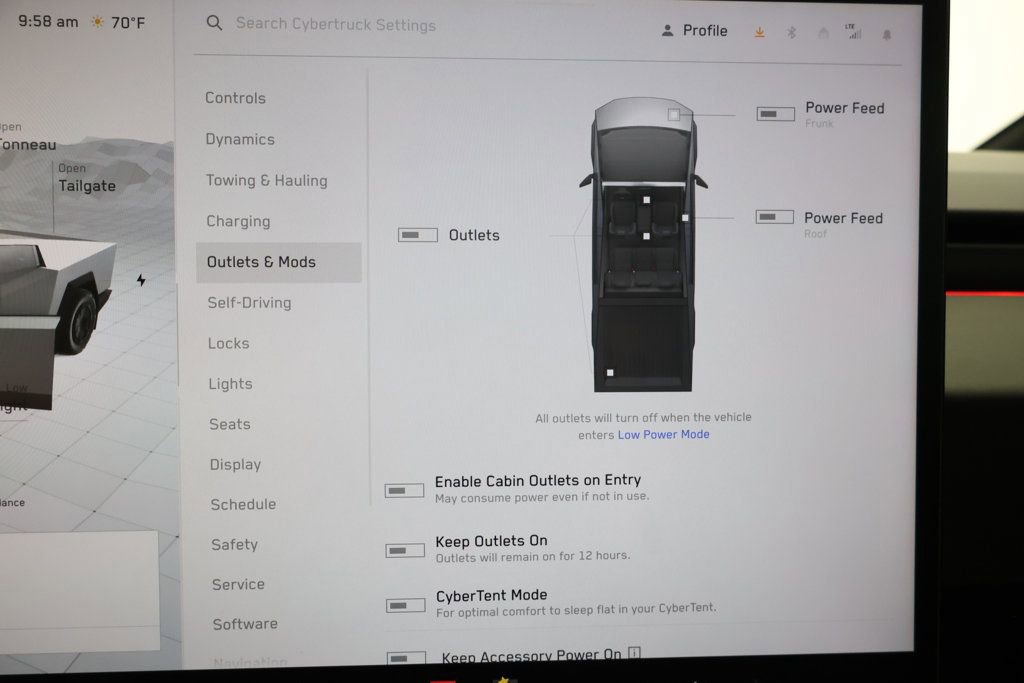 Used 2024 Tesla Cybertruck AWD Crew Cab image 18