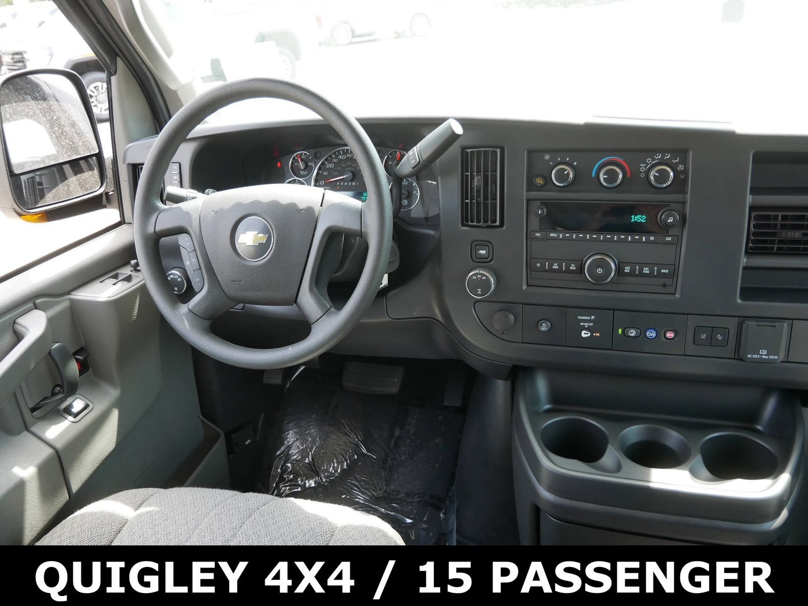 Used 2024 Chevrolet Express 3500 LT w/ LT Preferred Equipment Group RWD image 14
