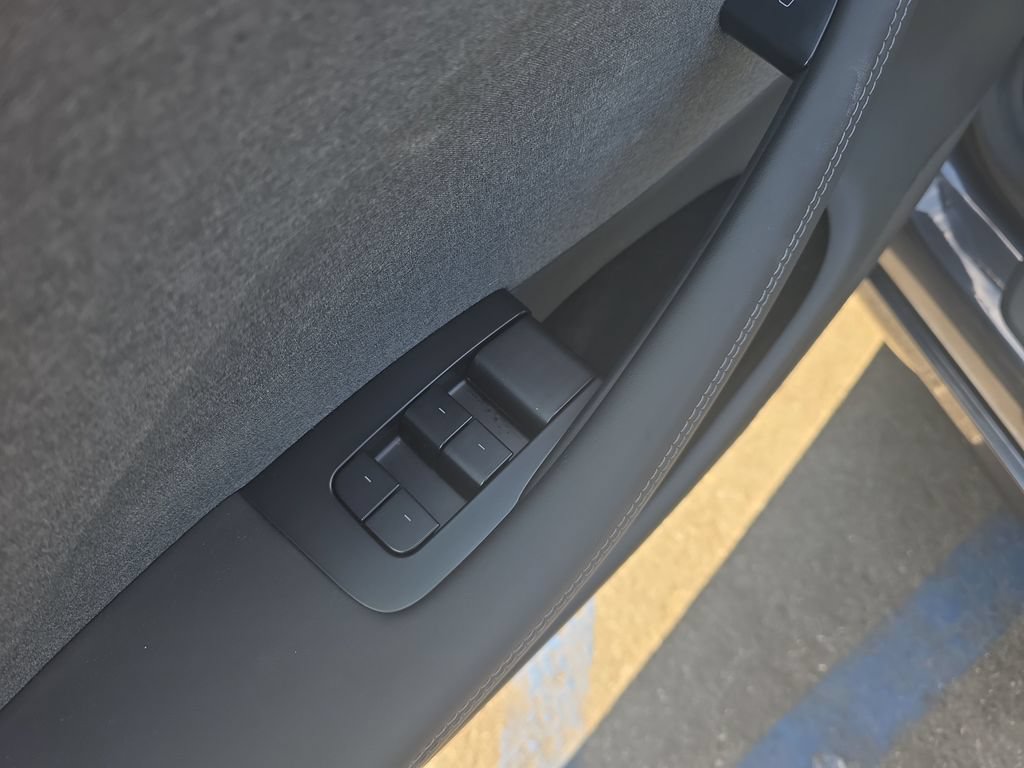 Used 2025 Tesla Model 3 RWD image 11