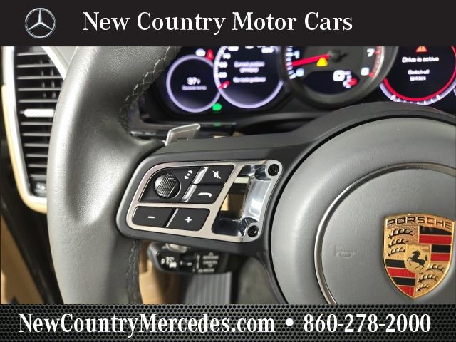 Used 2020 Porsche Cayenne Turbo image 26