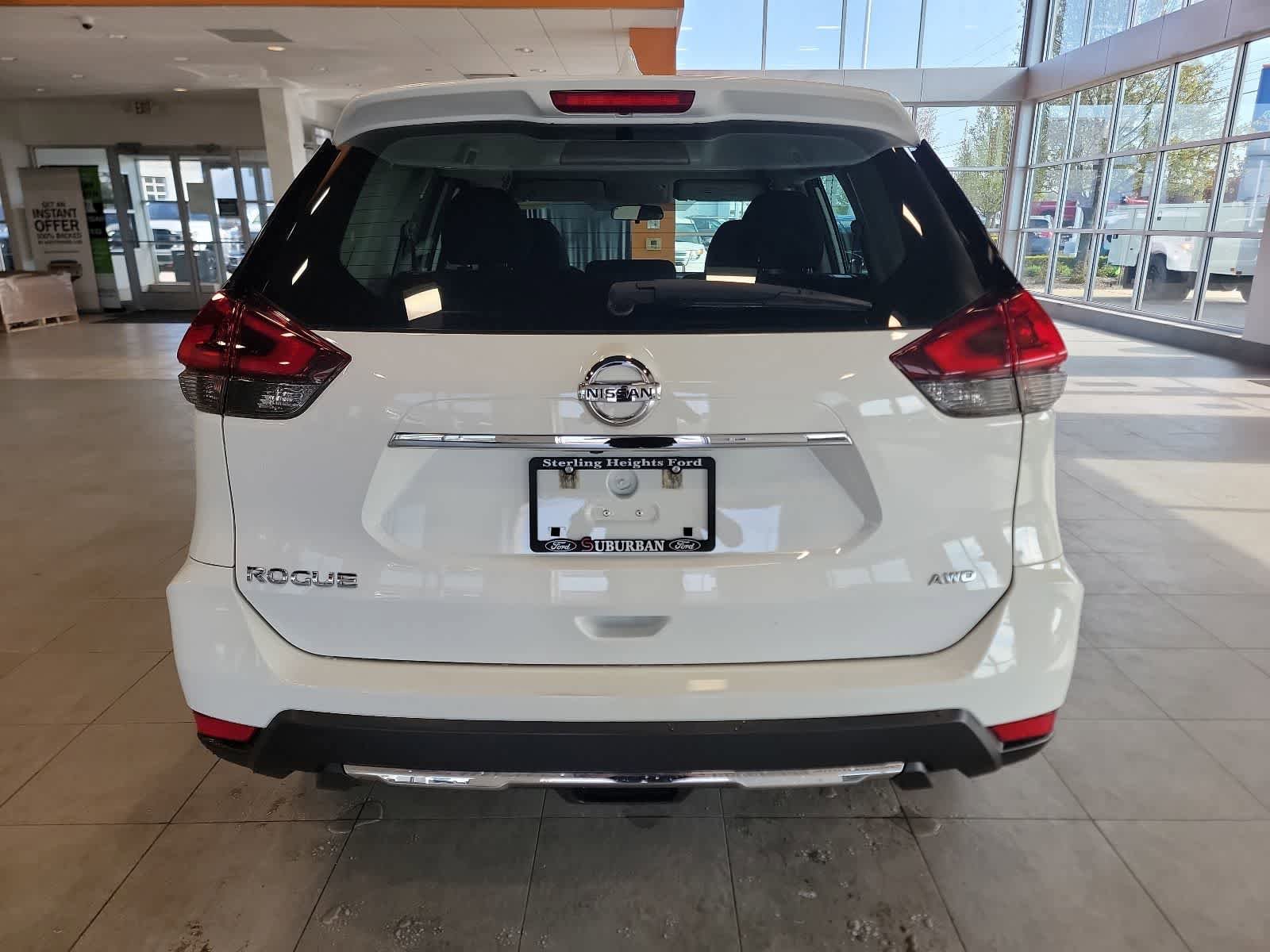 Used 2019 Nissan Rogue S AWD/4WD image 9