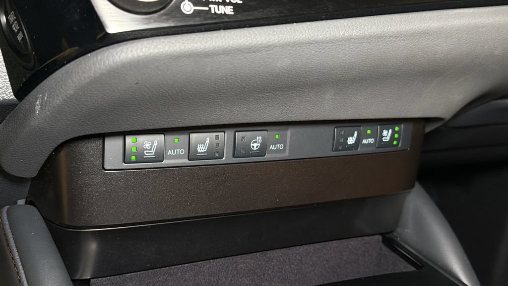 Certified 2024 Lexus ES 350 w/ Premium Package FWD image 27