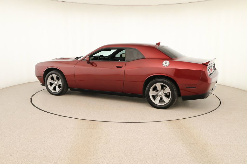 Used 2020 Dodge Challenger SXT image 3