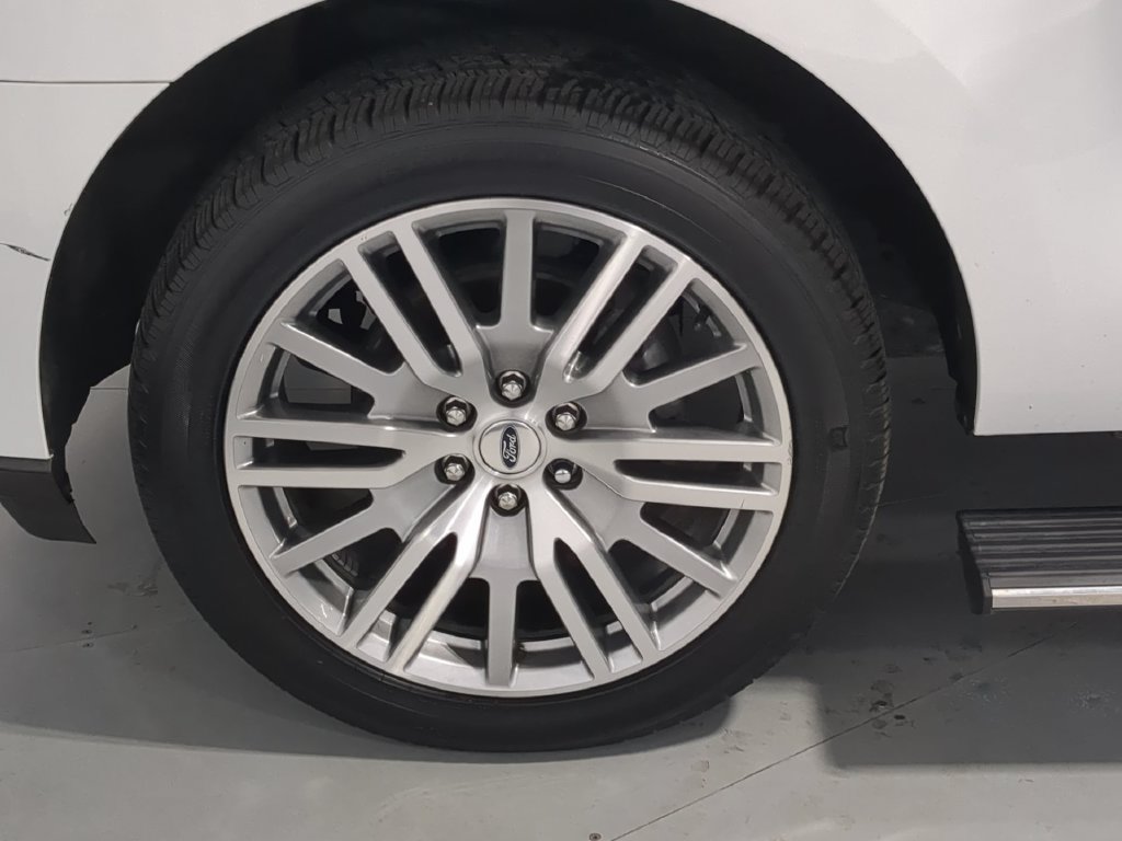 Used 2023 Ford Expedition Limited AWD/4WD image 17