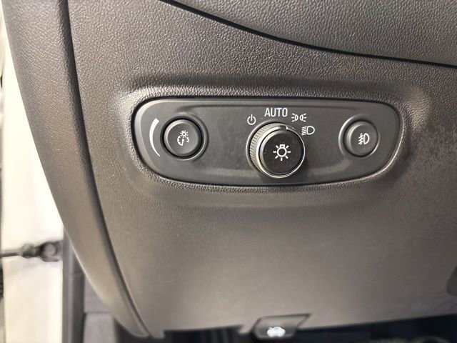 Used 2021 Chevrolet Equinox LT image 30