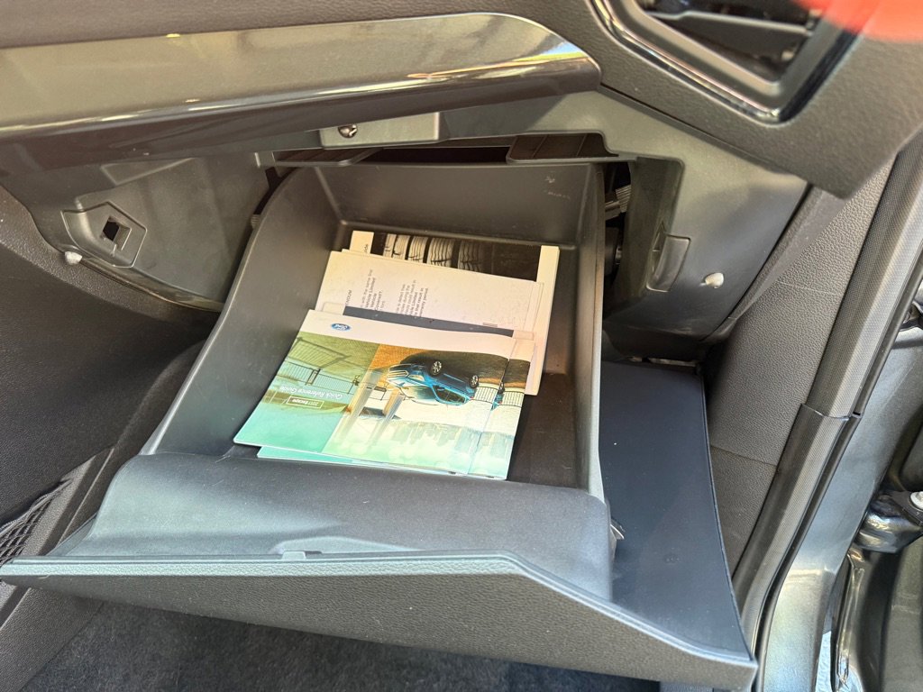 Used 2017 Ford Escape Titanium image 59