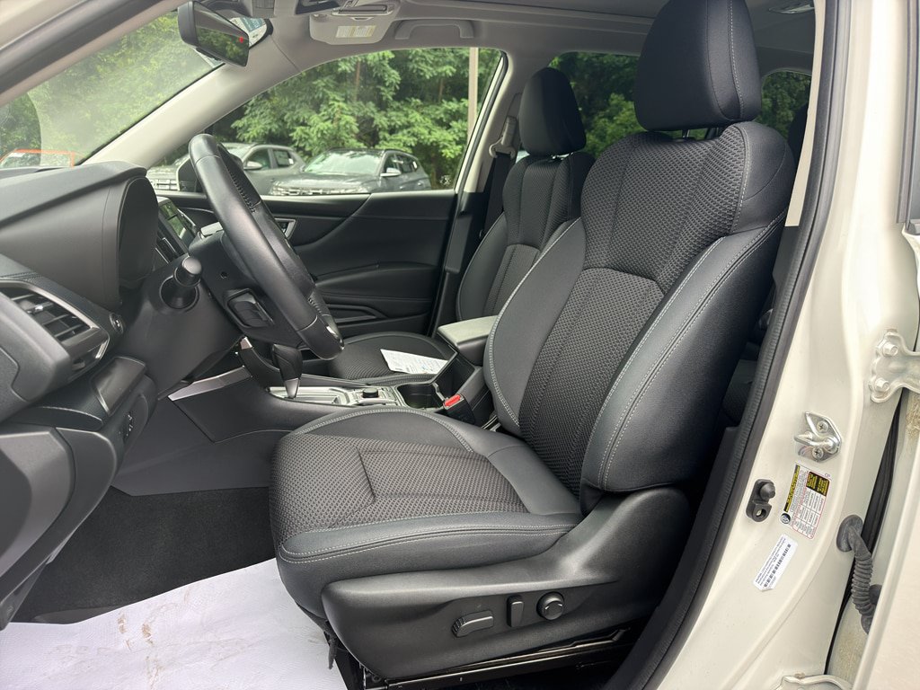Certified 2023 Subaru Forester Premium AWD/4WD image 13