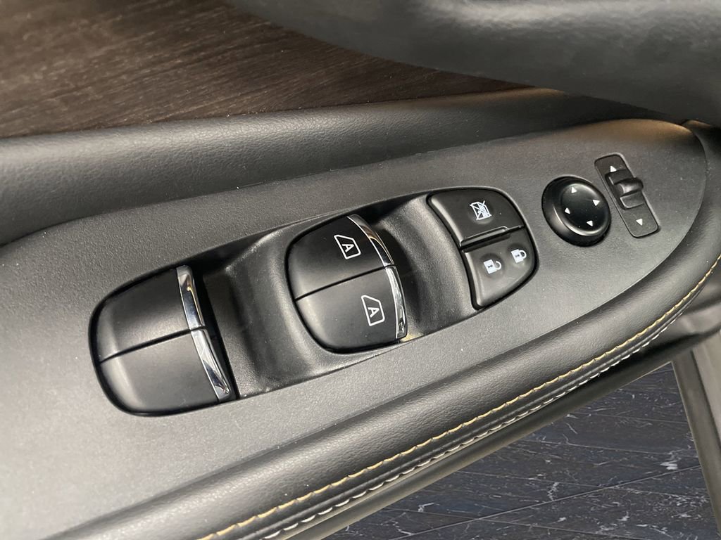 Used 2024 Nissan Murano Platinum image 30