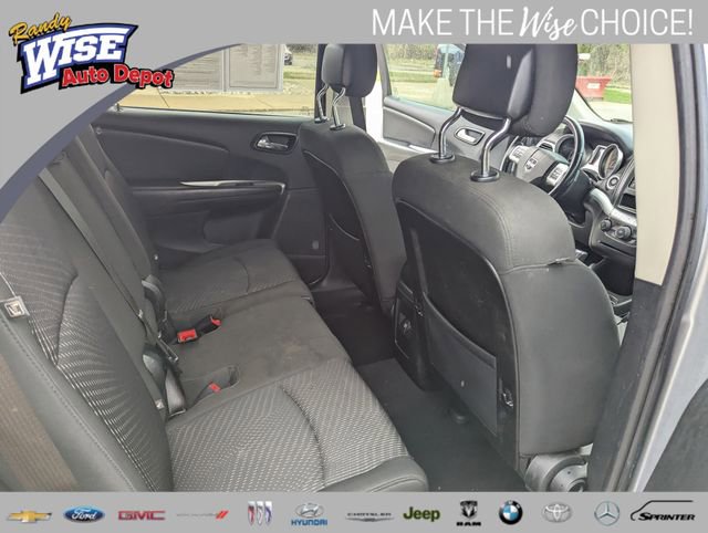 Used 2020 Dodge Journey SE w/ SE Popular Equipment Group FWD image 19