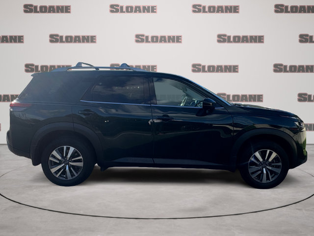 Used 2024 Nissan Pathfinder SL AWD/4WD image 6