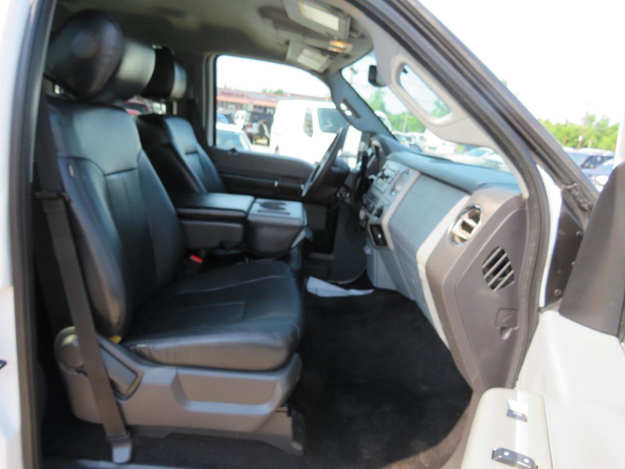 Used 2015 Ford F350 XLT w/ XLT Value Package image 16
