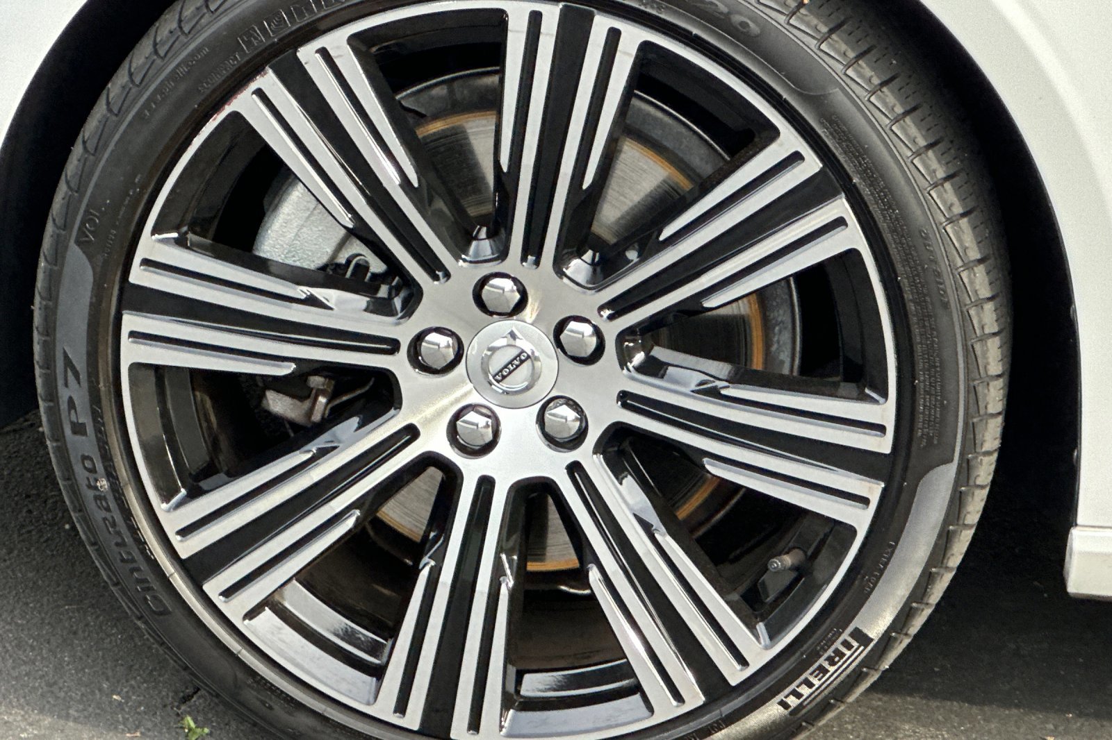 Certified 2023 Volvo S90 B6 Plus w/ Protection Package Premier image 34