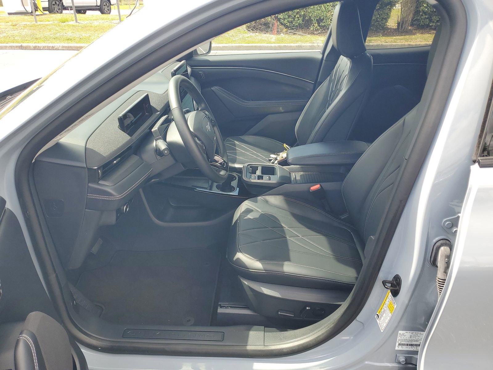 Used 2025 Ford Mustang Mach-E Select RWD image 17