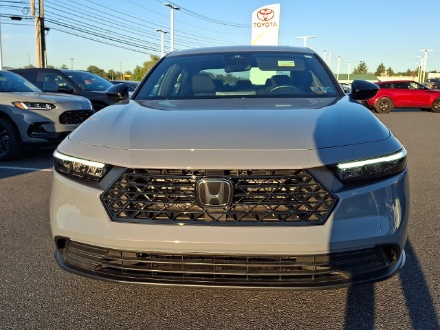 Certified 2025 Honda Accord Sport image 2