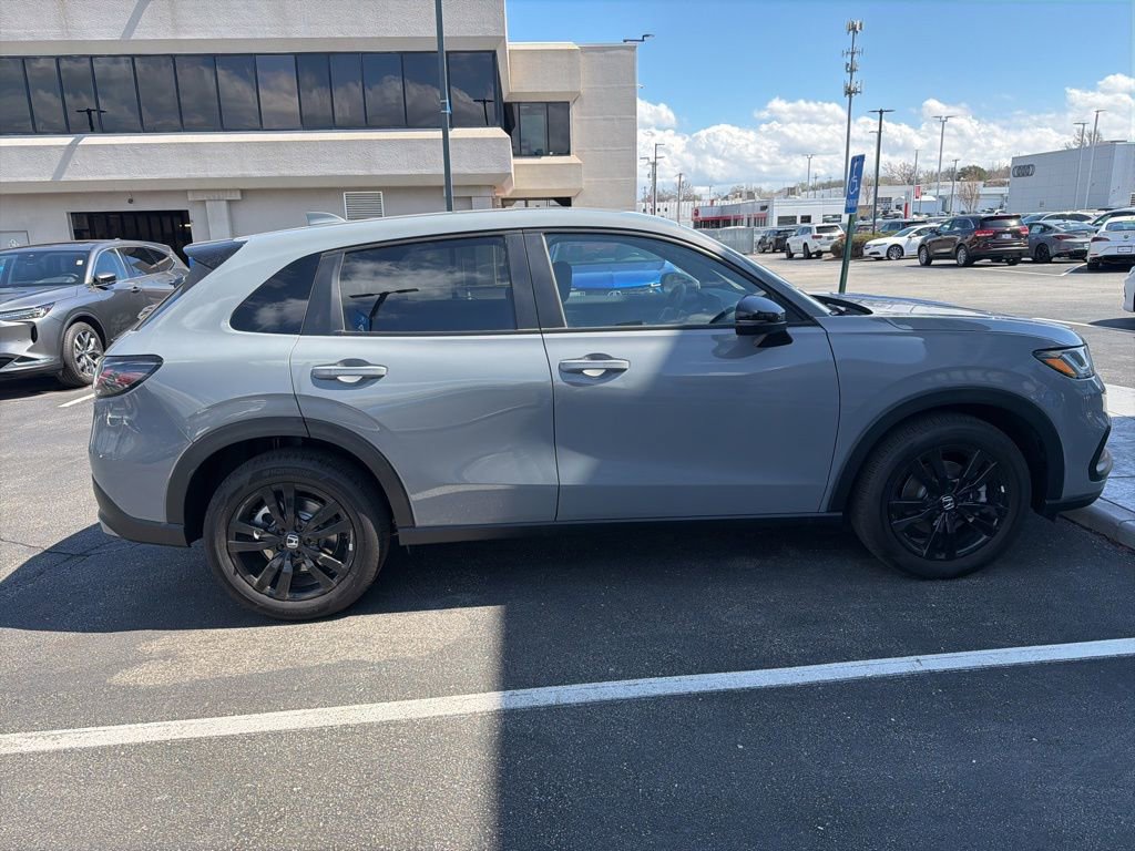 Used 2026 Honda HR-V Sport image 3