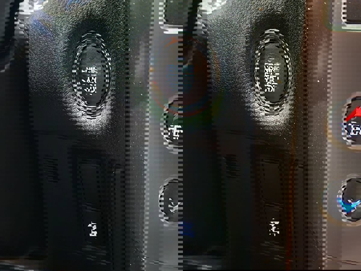 Used 2017 Lexus GX 460 Luxury w/ Preferred Accessory Package image 40